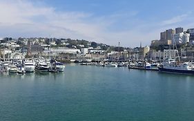 Rare Luxury Harbourview Apartment Sleeps 6