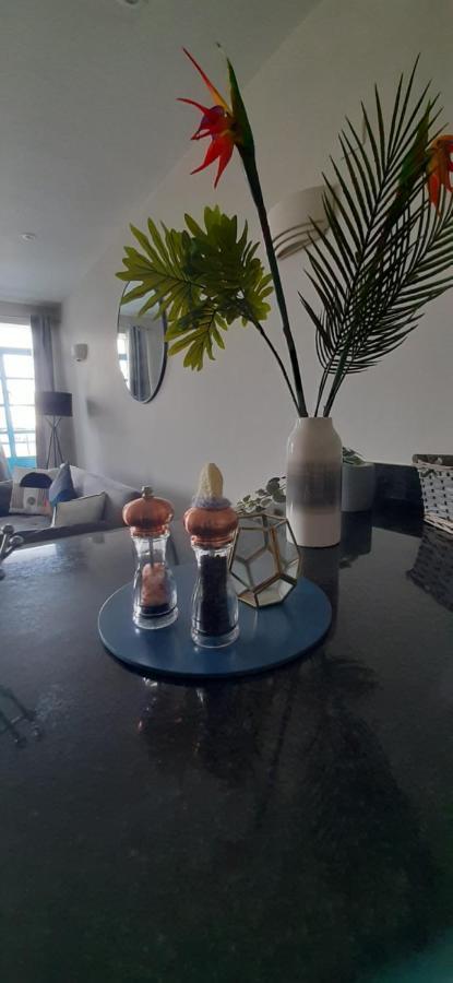 Rare Luxury Harbourview Apartment Sleeps 6 Torquay Exterior photo