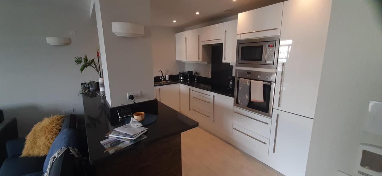 Rare Luxury Harbourview Apartment Sleeps 6 Torquay Exterior photo